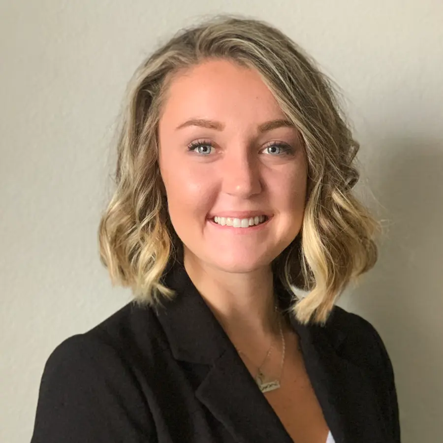 Katie Halbur, DNP, PMHNP
